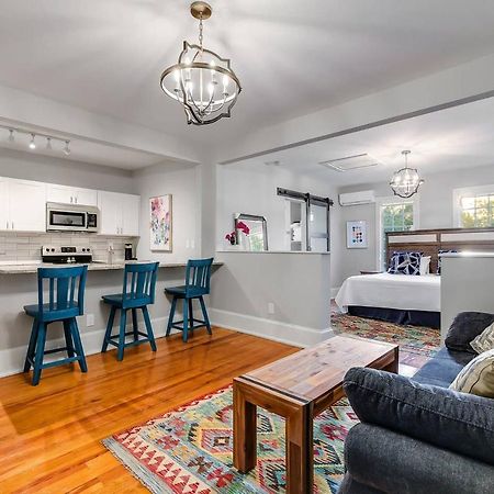 Mckenize Guest House: Marble Falls Suite 1 Bd, 1Ba Exterior photo